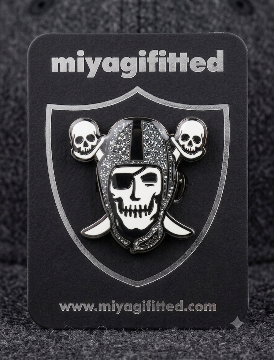 Skully Raider - Silver Glitter "Pre-Order"