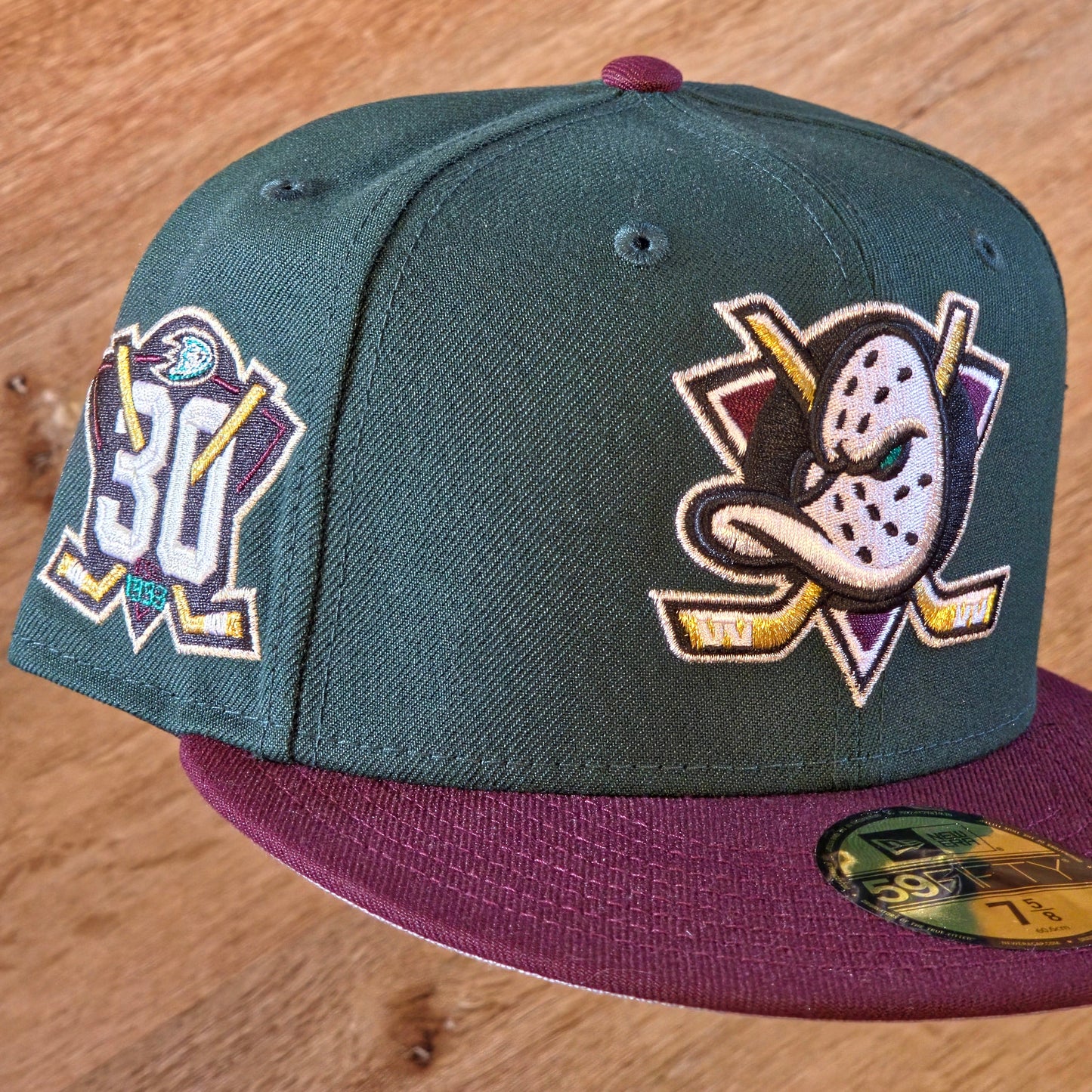 Ducks Hat 75/8 "Bangladesh" fits like a 1/2