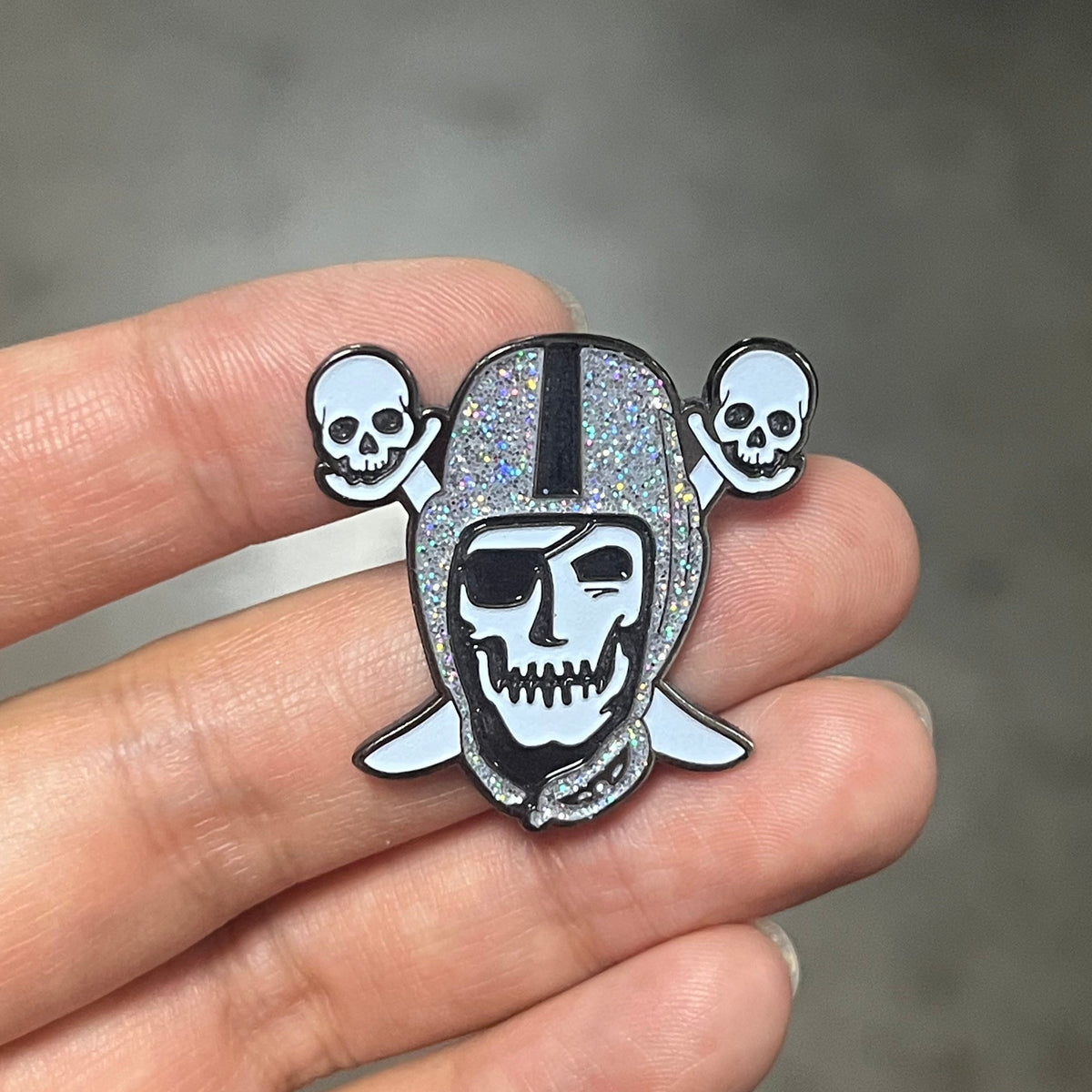 Skully Raider - Silver Glitter