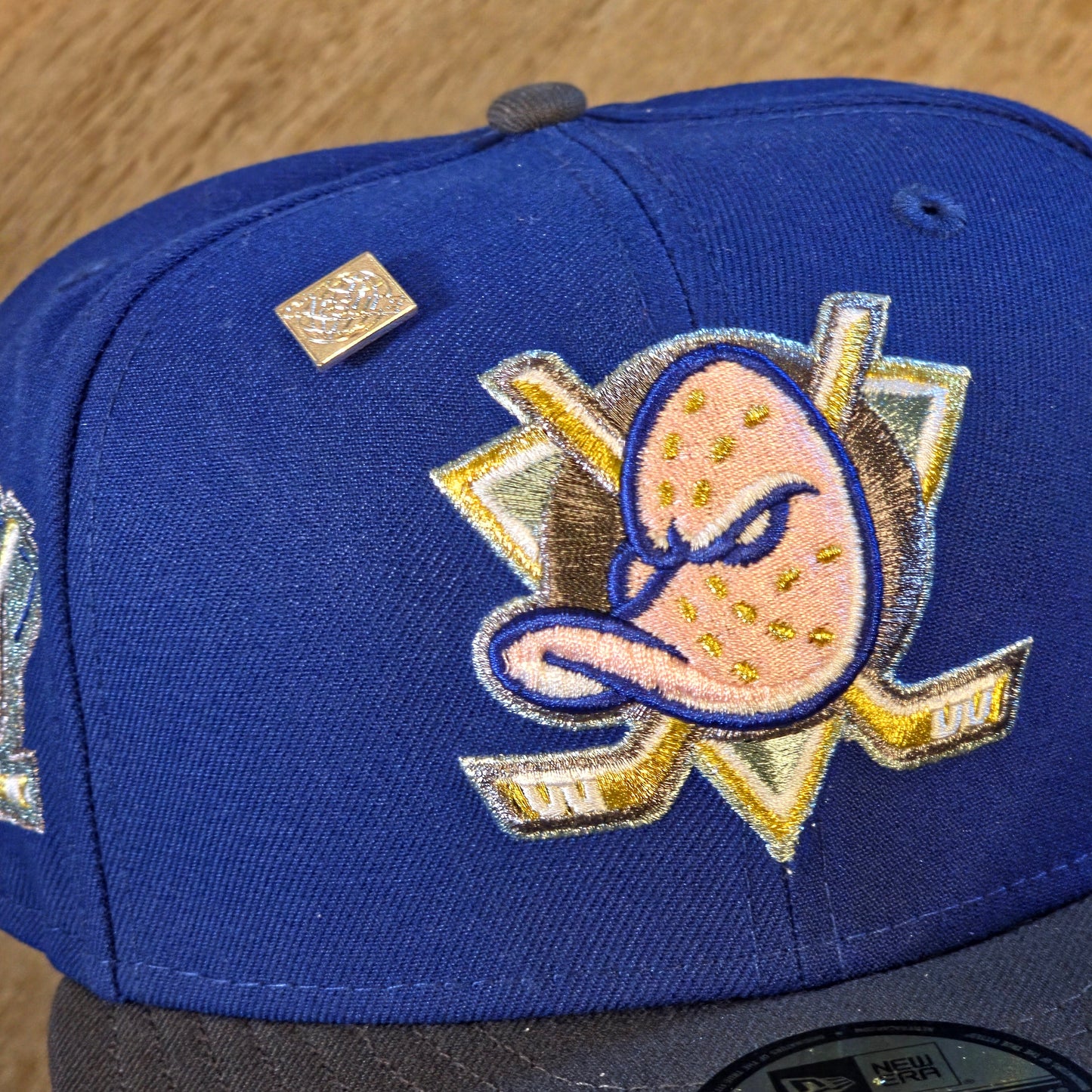 Anaheim Ducks  by capsule 75/8 (by Gorilla)